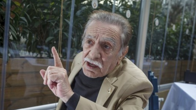 Aydemir Akbaş kansere yakalandığını duyurdu