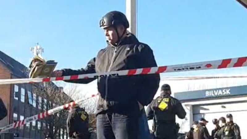 Danimarka'da Rasmus Paludan Kur'an-ı Kerim yaktı