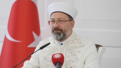 Ali Erbaş, Paludan'ın Kur'an-ı Kerim yakmasına tepki gösterdi