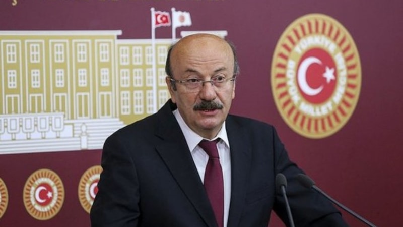 CHP'li Mehmet Bekaroğlu Cumhur İttifakı'nı eleştirmek isterken partisini hedef aldı