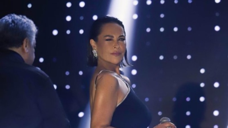 Hülya Avşar, imajını değiştirdi