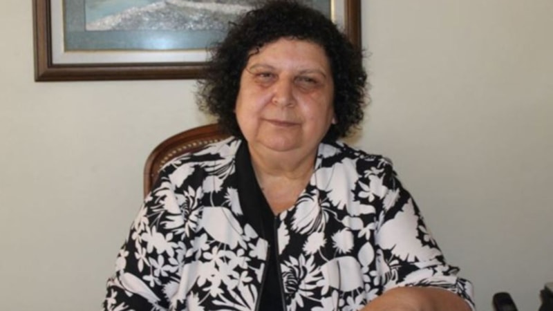 CHP'li Şenal Sarıhan: Başörtüsüne anayasal güvence teröre fırsat verir