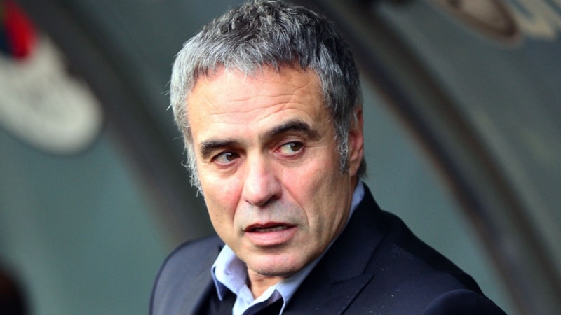 Ersun Yanal: Bana bırak diyorlar ama 76 yaşında hocalık yapanlar var