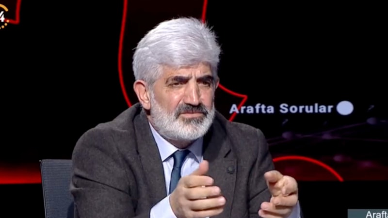 İhsan Aktaş: Gelişmiş ülke olmak için Batı’ya köle olmak zorunda değiliz