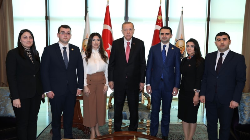 Cumhurbaşkanı Erdoğan, YAP Gençler Birliği Başkanı İslamov'u ve heyetini kabul etti