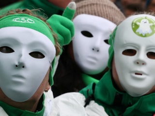 Belçika'da sağlık çalışanları sokağa indi