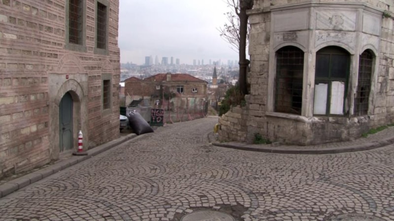 İstanbul'da güpegündüz uzun namlulu silahlarla 1 milyonluk gasp