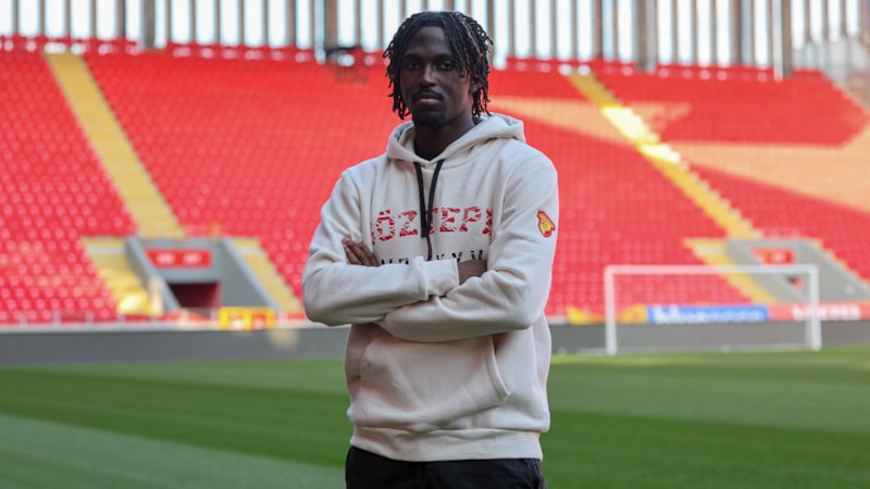 Göztepe, eski Manchester United'lı Aliou Traore'yi transfer etti