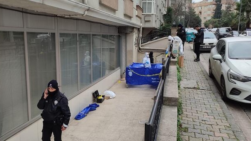 Bahçelievler'de bebeğini 4'üncü katın penceresinden attı