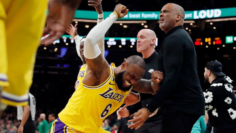 LeBron James yeni bir rekora koşuyor