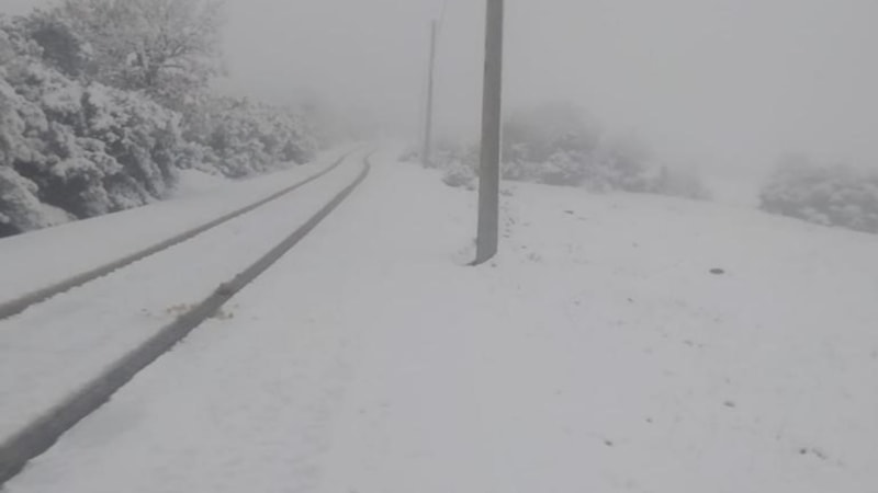 Kocaeli'de kar yağışı: Yollar karla kaplandı