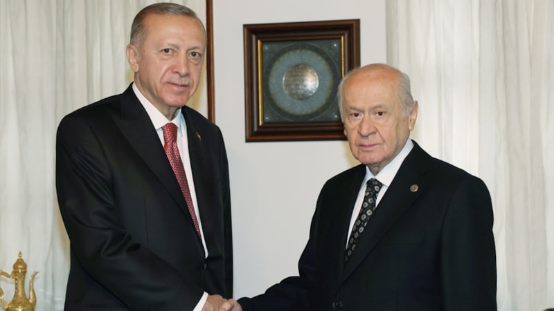 Devlet Bahçeli, Cumhurbaşkanı Erdoğan'ı konutunda ağırladı