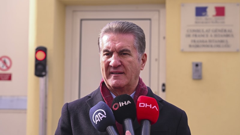 Mustafa Sarıgül, Fransa Başkonsolosluğu önünde 'Teröre prim vermeyin' dedi