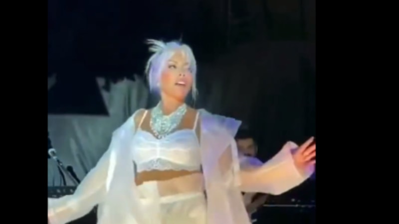 Ajda Pekkan dans etmekten vazgeçmiyor