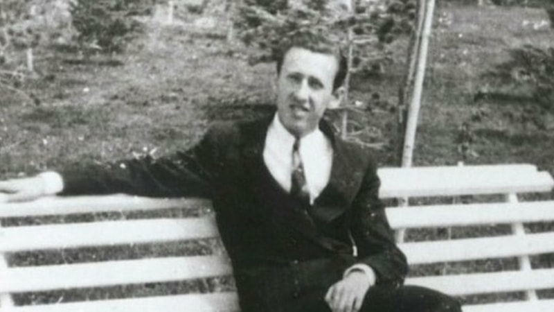 Orhan Veli'nin Kitabe-i Seng-i Mezar şiirindeki Süleyman Efendi kimdir