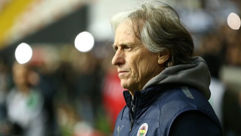 Jorge Jesus: Normal hakem yönetimi olsa kazanırdık