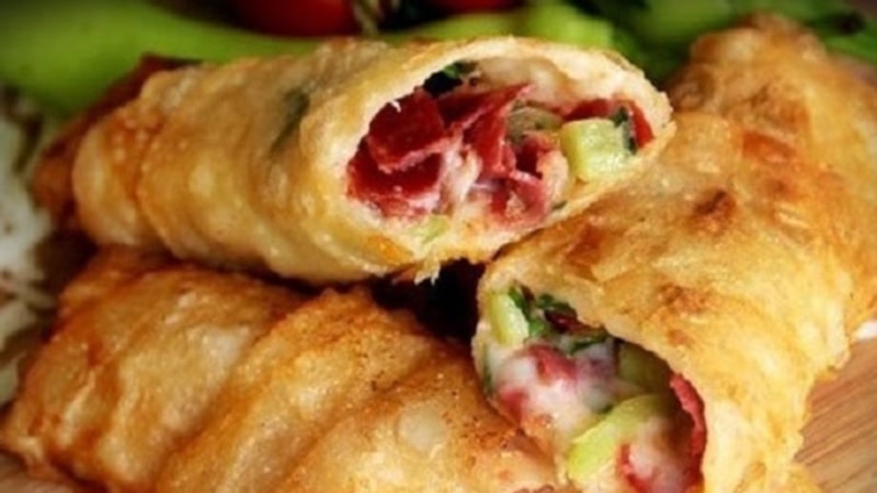 Yapımı kolay çıtır çıtır paçanga böreği tarifi! Paçanga böreği nasıl yapılır? İşte malzemeleri ve yapılışı