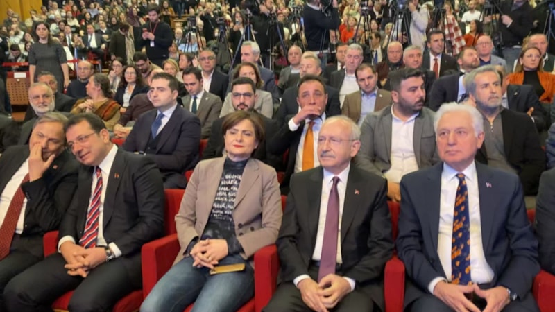 Kemal Kılıçdaroğlu, Ekrem İmamoğlu'na övgüler dizdi