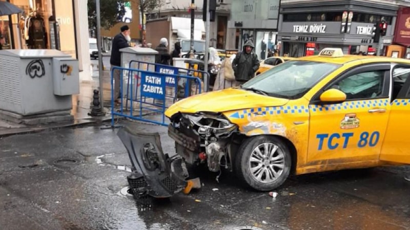 İstanbul’da meydana gelen trafik kazaları kamerada