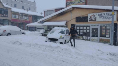 Muş’un Varto ilçesinde köy ve mezraların yolu ulaşıma kapandı