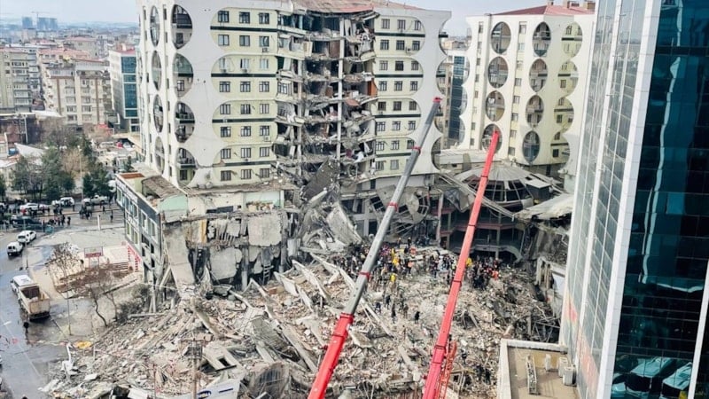 Depremzedeler borçlarını 6 ay erteleyebilecek