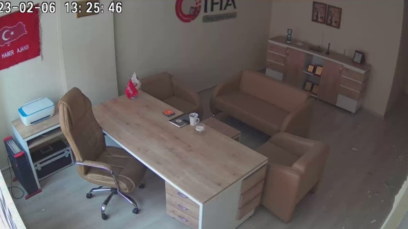 Malatya'da 7.6 şiddetindeki deprem anı İHA kamerasında