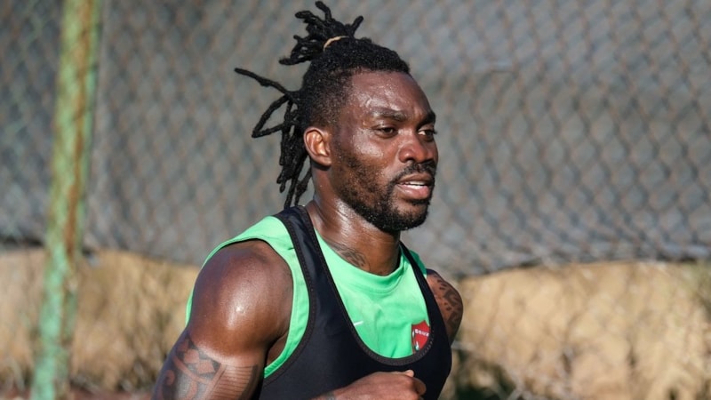 Hatayspor'da Christian Atsu bekleyişi! Hatayspor'da 4 isim enkaz altında kaldı..