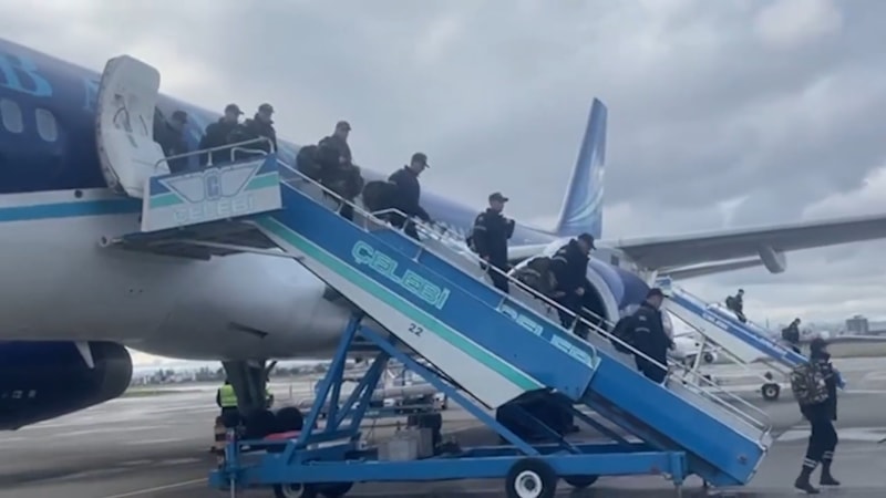 Azerbaycan'dan gelen kurtarma ekibi Kahramanmaraş'ta