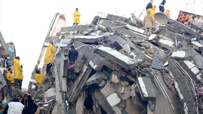 İtalyan deprem uzmanı Carlo Doglioni: Türkiye, Arap Yarımadası'na doğru 3 metre hareket etti