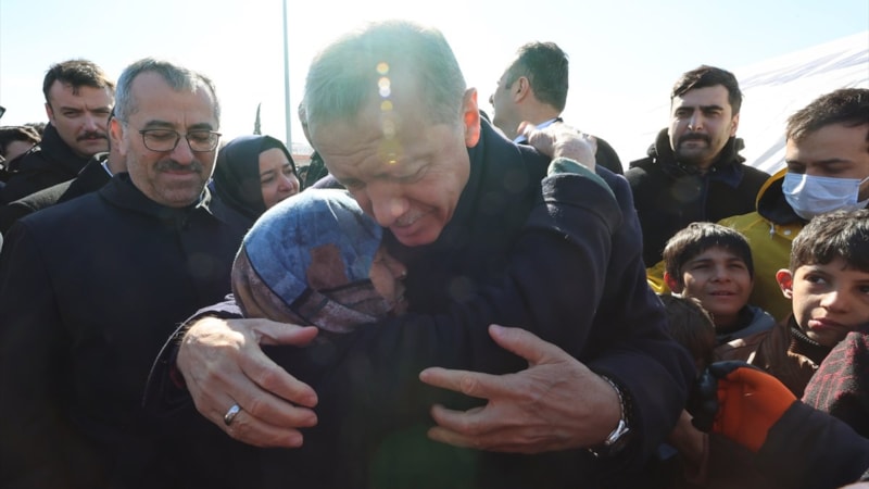 Cumhurbaşkanı Erdoğan, Kahramanmaraş'ta depremzedelerle bir araya geldi