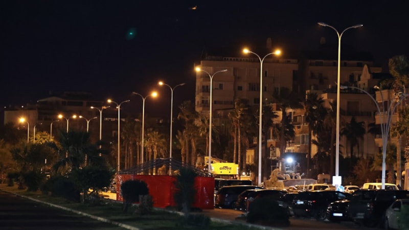 Kahramanmaraş depreminde sönen sokak lambalarına yeniden enerji veriliyor