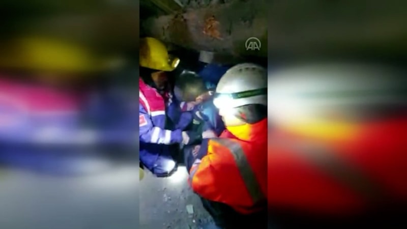 Adıyaman’da 7 yaşındaki çocuk, 70 saat sonra enkazdan sağ çıkarıldı