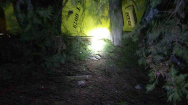 Depremzedeleri Mersin’e götüren taksi kaza yaptı: 2 ölü, 3 yaralı