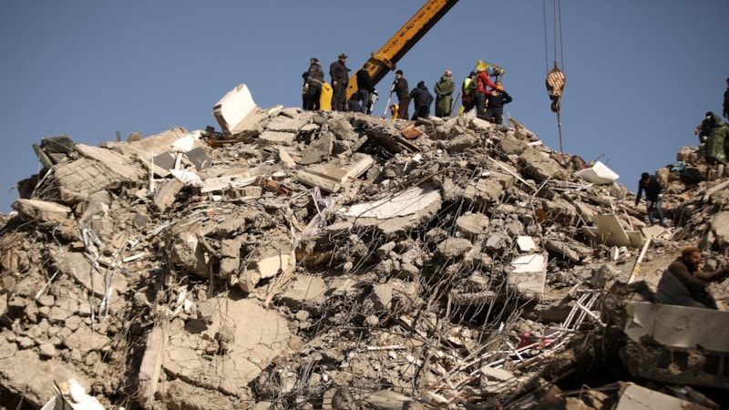 Türkiye'ye deprem için yardım ekibi gönderen ülkeler