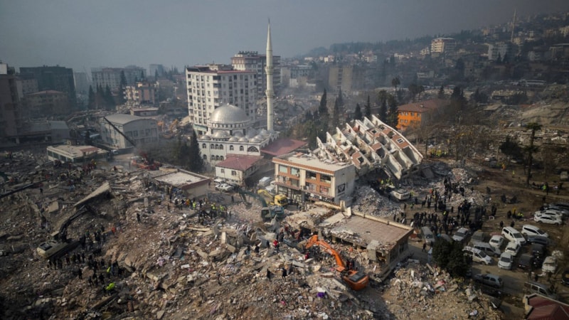 Deprem felaketinde 5'inci gün: Acı bilanço açıklandı