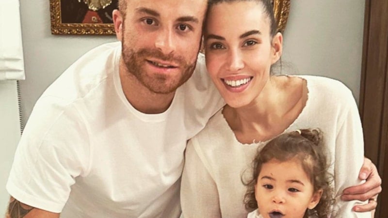 Gökhan Töre ve eşinden örnek hareket