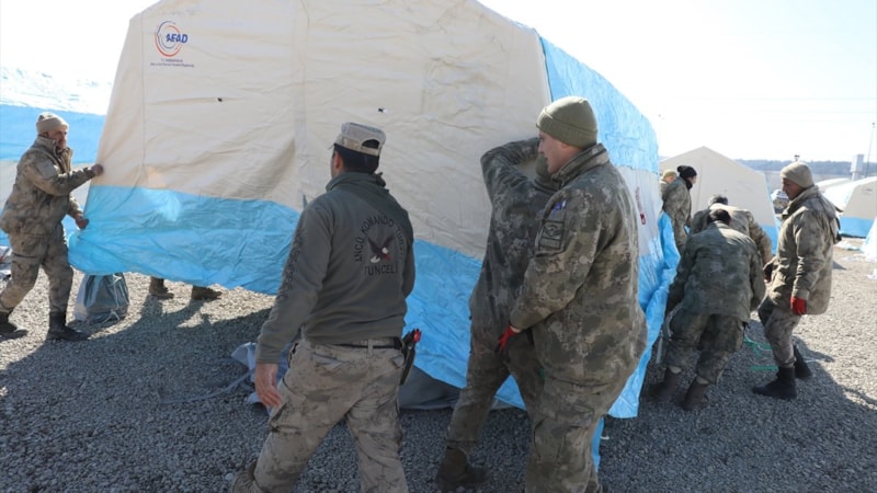 Mehmetçik, Diyarbakır'da 4 bin 200 çadırın kurulumu için harekete geçti