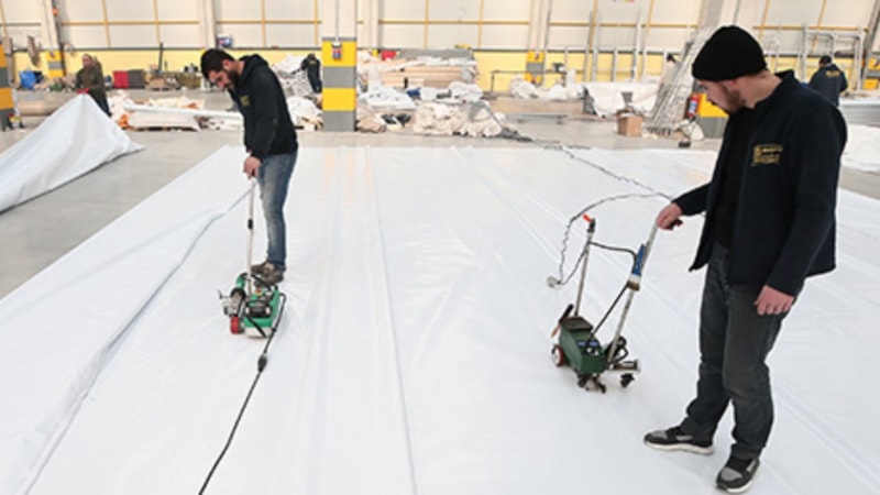 Deprem bölgesi için 'izolasyonlu çadır' mesaisi