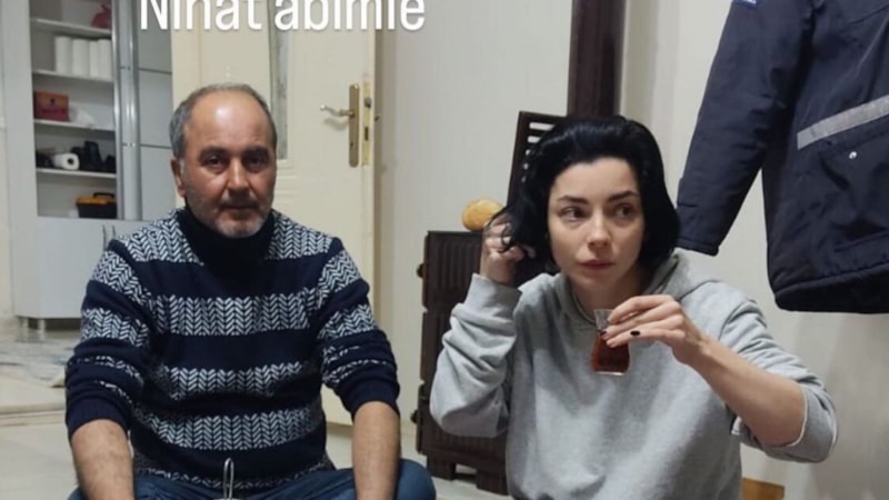 Merve Boluğur, depremzedelerle buluştu