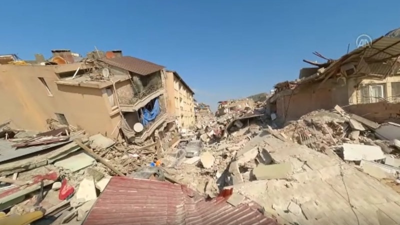 Antakya Kurtuluş Caddesi'nde yıkımın boyutu
