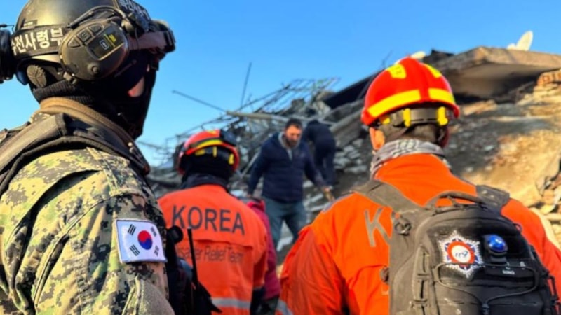 Güney Kore, Türkiye'ye yeni ekip ve 55 tonluk yardım yolluyor