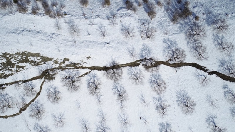 Malatya Doğanşehir'de deprem nedeniyle yarıklar oluştu