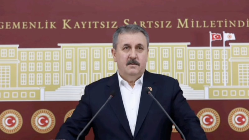 Büyük Birlik Partisi Genel Başkanı Mustafa Destici: Şu anda seçim düşünecek durumda değiliz