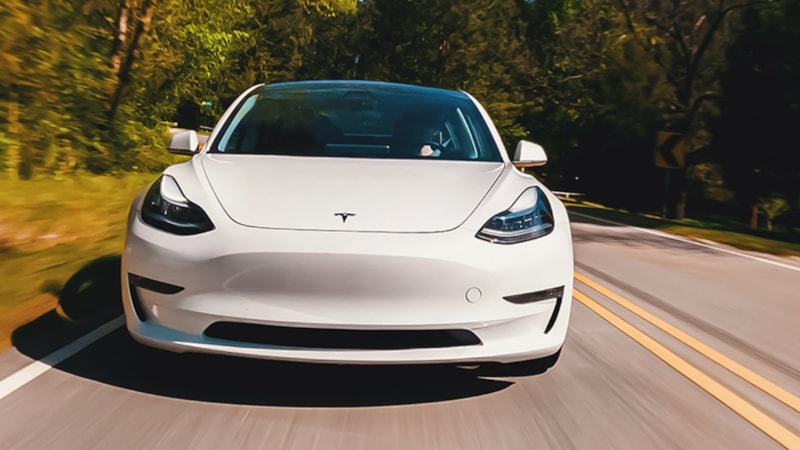 Elon Musk, Tesla için lityum madenciliği şirketi alacak