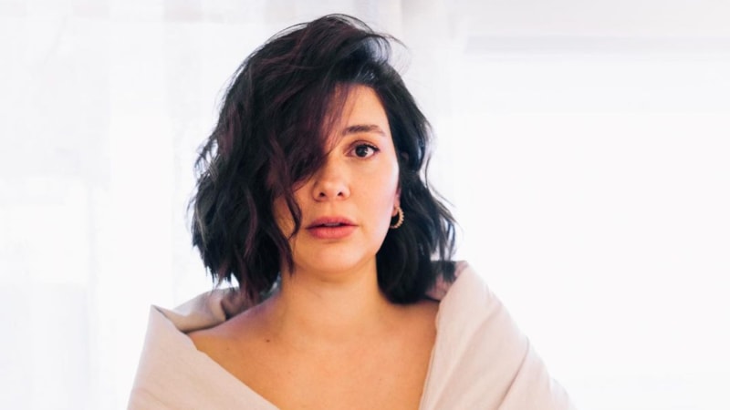 Bergüzar Korel, normalleşenlere tepki gösterdi