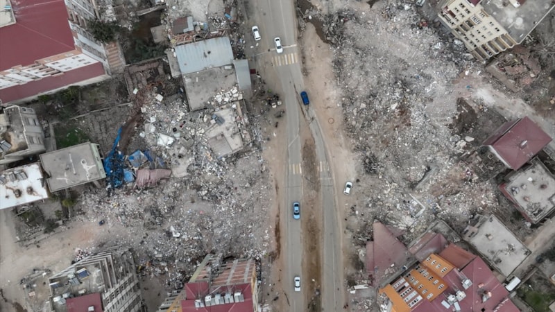 Gaziantep'te büyük depremin izleri görüntülendi