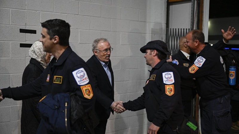 ABD'li arama kurtarma ekipleri ülkelerine döndü