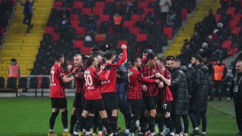 TFF'den güzel karar: Ligden çekilen takımlar beraberlik bonusu alacak