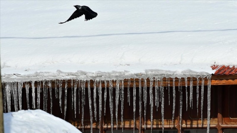 Ardahan'da gece hava sıcaklığı sıfırın altında eksi 26 dereceye düştü