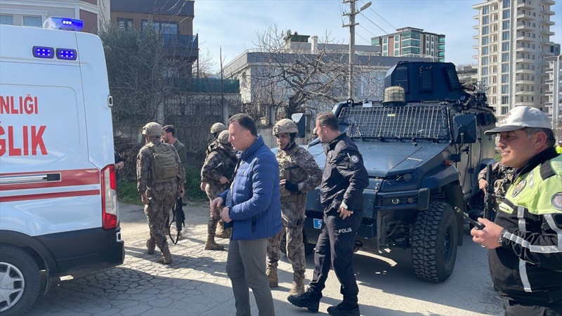 Samsun'da eşinin rehin aldığı anne ve 3 çocuğu kurtarıldı